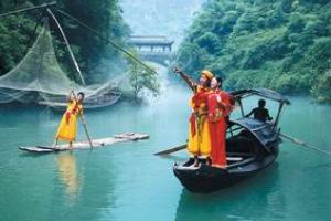 环坝旅游