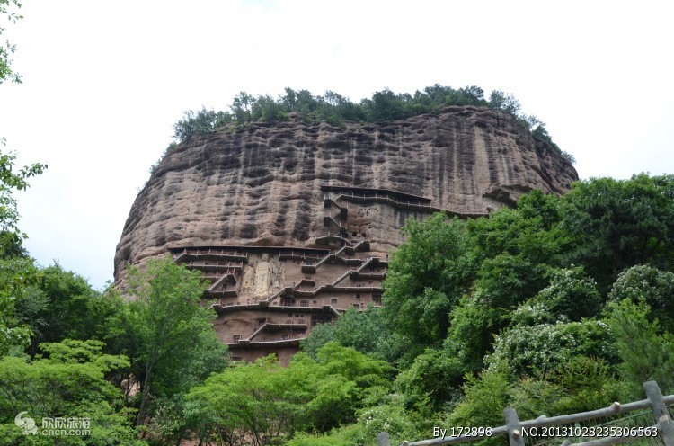 麦积山