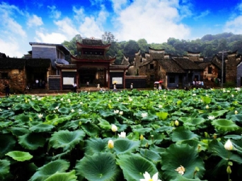 板梁古村