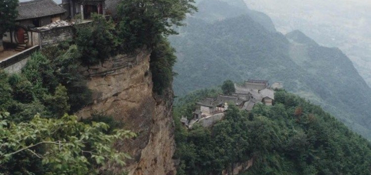 陇南月亮峡
