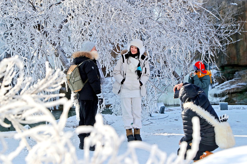 走进吉林雾凇岛 体验快乐冰雪游
