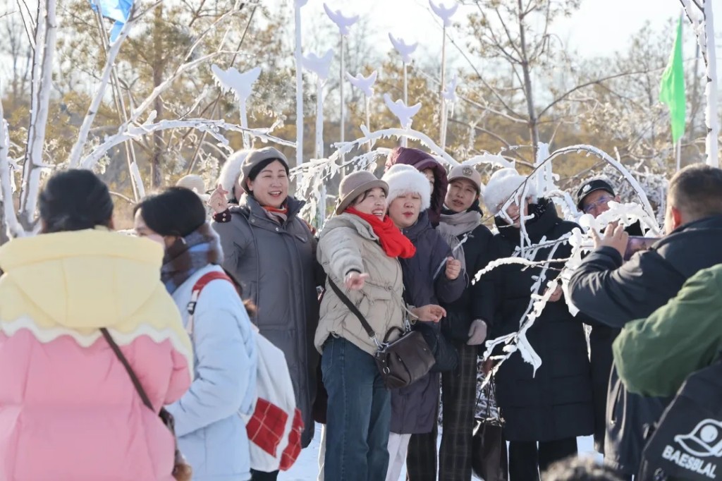 银川西夏区首届冰雪文化旅游节开幕